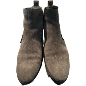 Cole Haan Women’s Oak waterproof shearling bootie, gray, size 9.